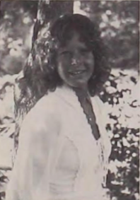 Reyna (née Niccoli), Dana